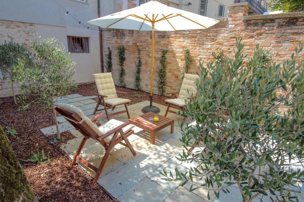 La Canonica - Charming Self-Catering Apartments In Nizza Monferrato Extérieur photo
